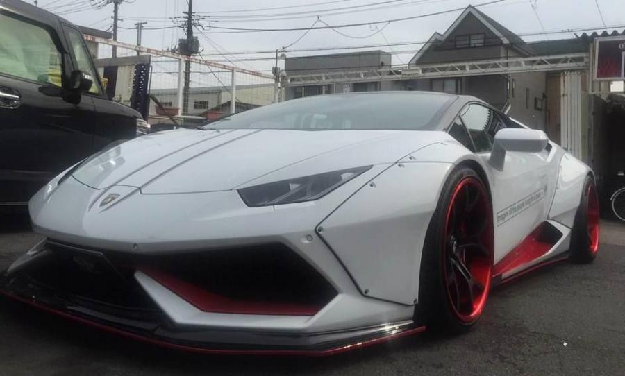Lamborghini Huracan in White by Liberty Walk '2016